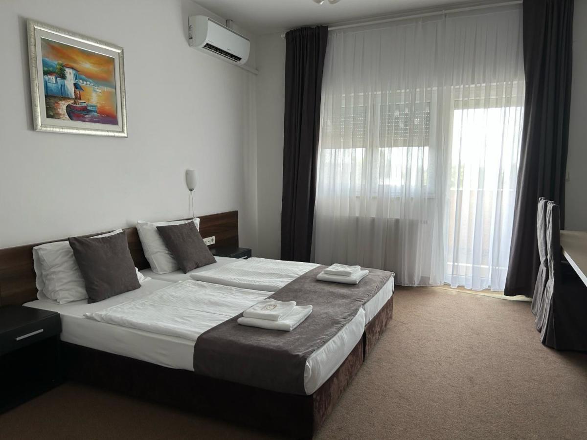 Rooms Laguna Sesvete Exterior photo