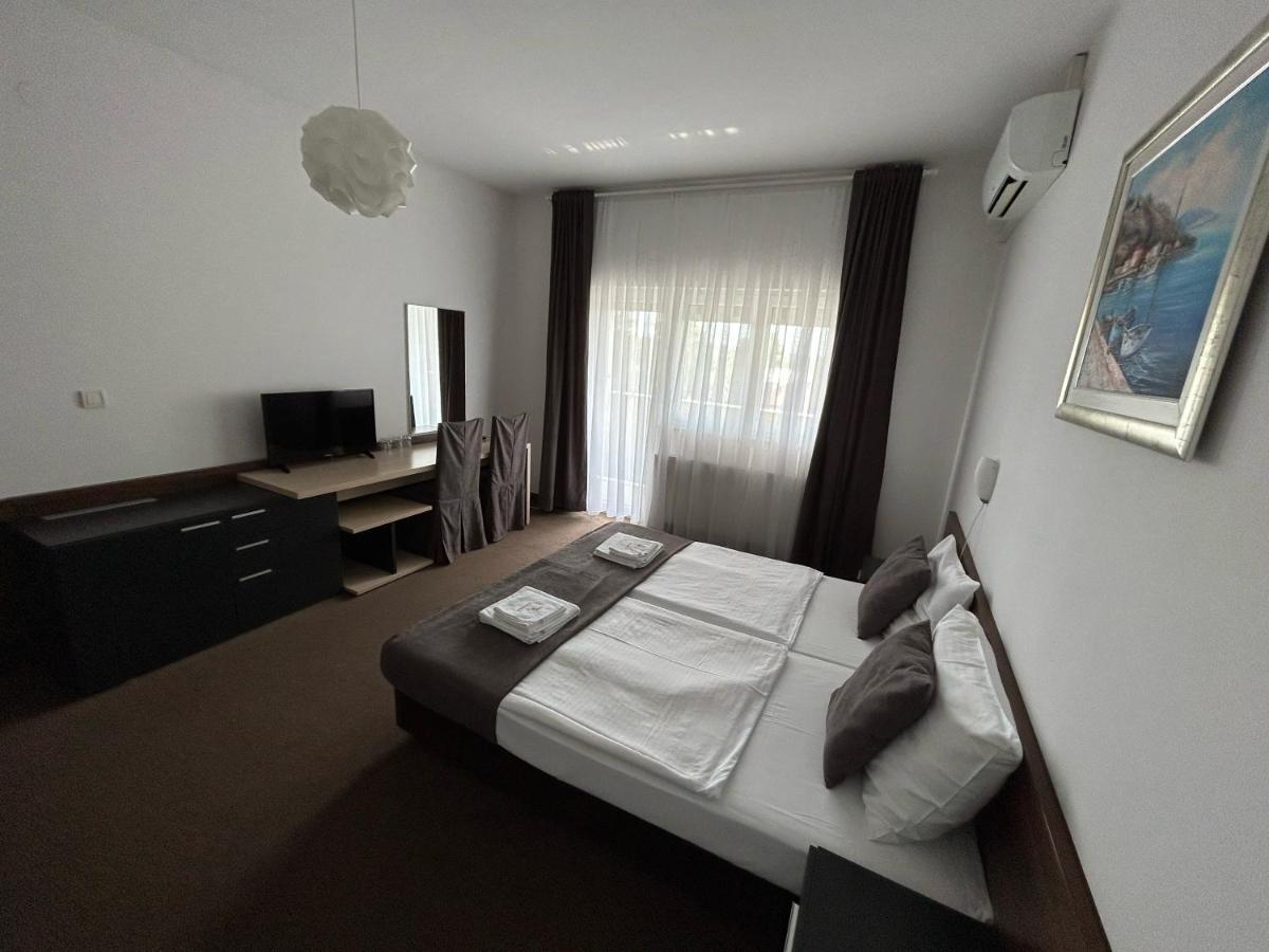 Rooms Laguna Sesvete Exterior photo