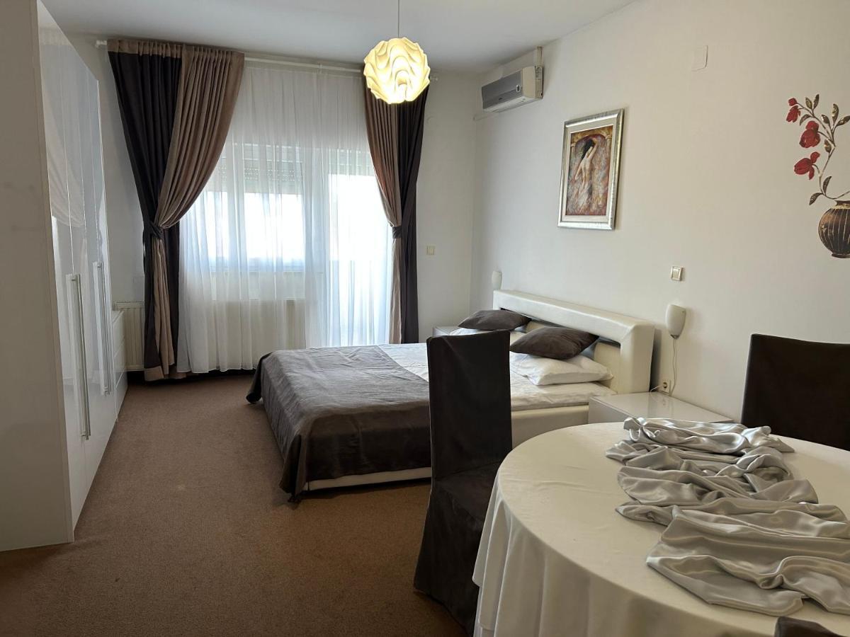 Rooms Laguna Sesvete Exterior photo