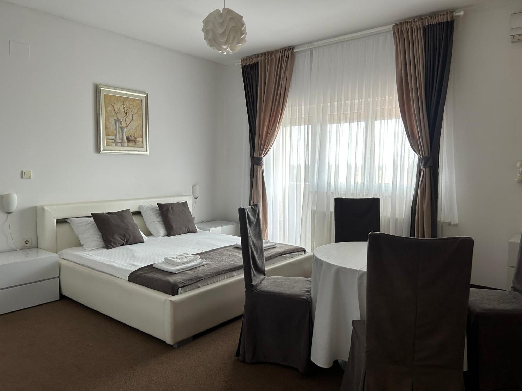 Rooms Laguna Sesvete Exterior photo