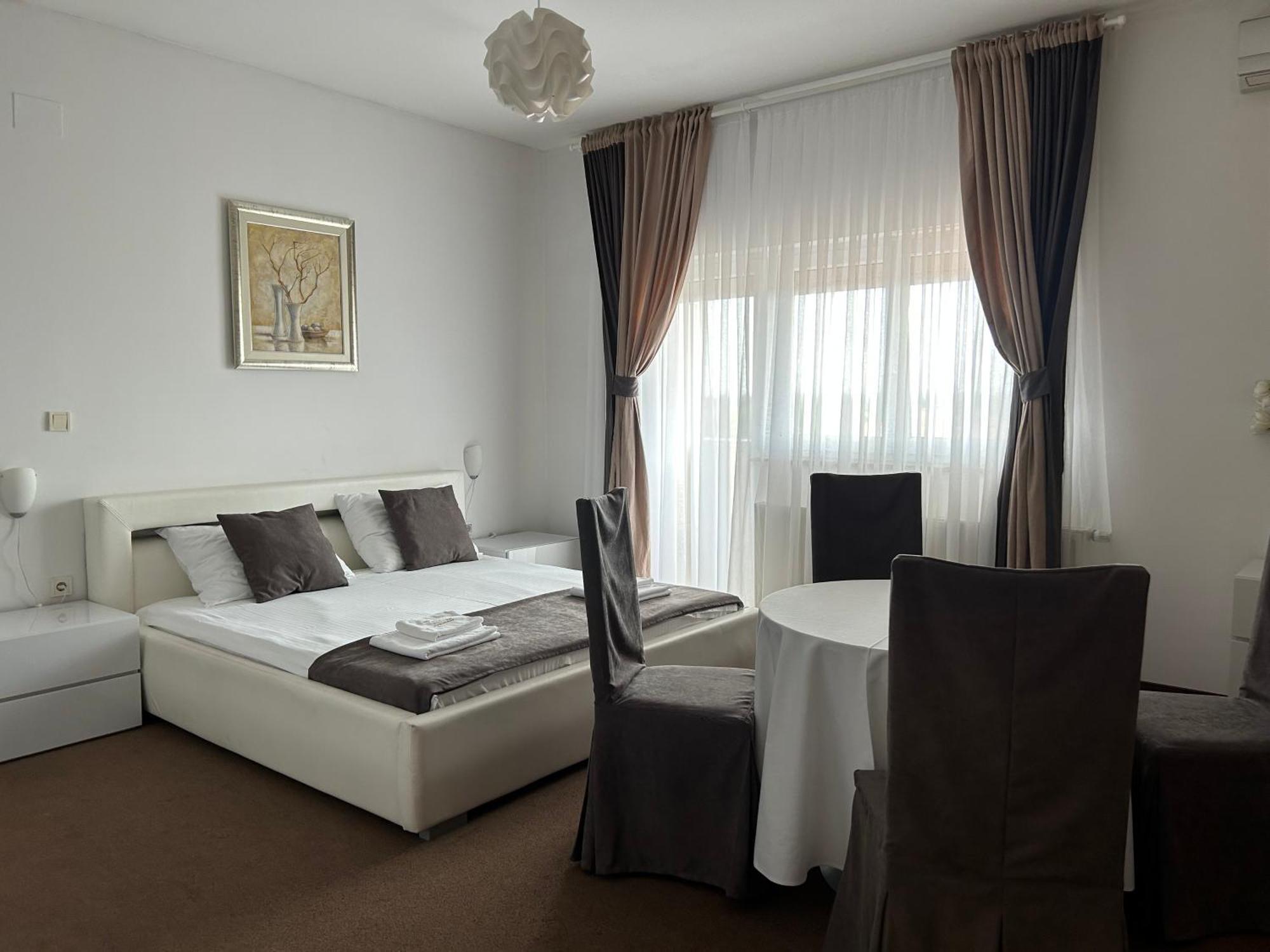 Rooms Laguna Sesvete Exterior photo