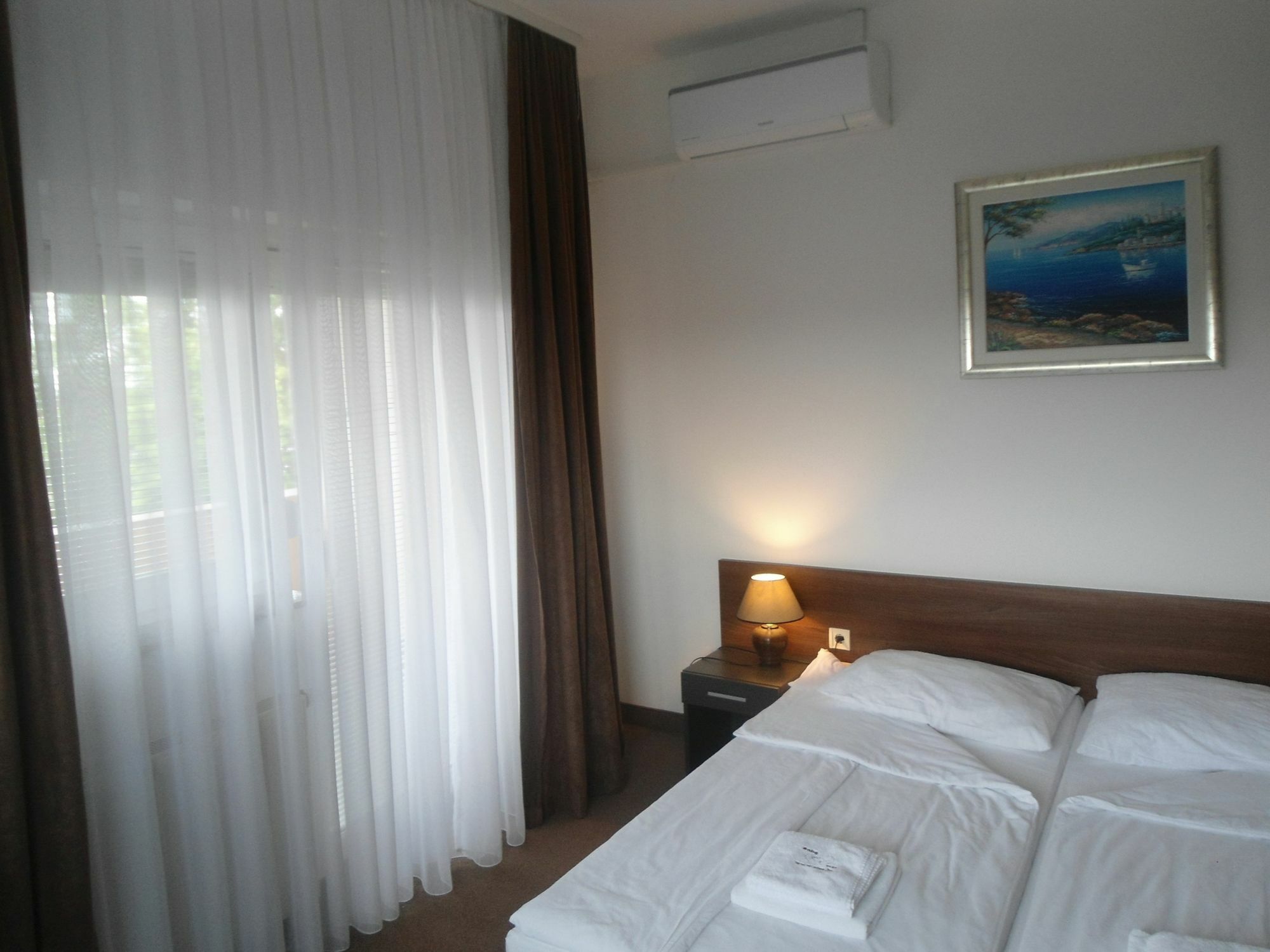 Rooms Laguna Sesvete Exterior photo
